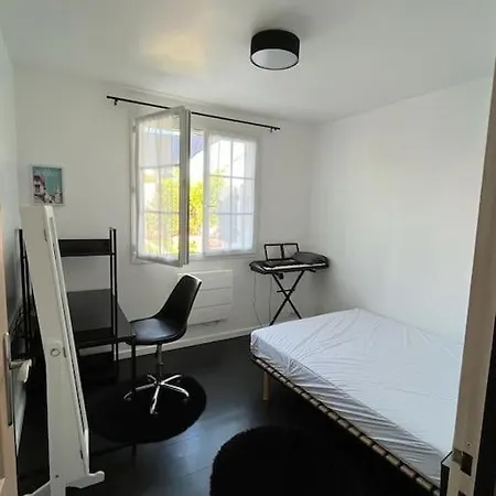 Ferienhaus Maison De Plain-pied Au Calme Avec Piscine L'Houmeau