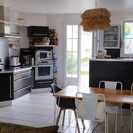 Maison De Plain-pied Au Calme Avec Piscine Ferienhaus L'Houmeau